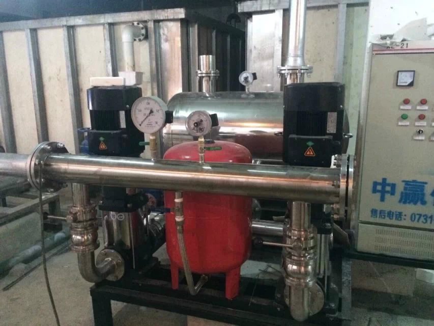 江西雄鷹房地產(chǎn)開發(fā)有限公司采購(gòu)5.5KW、7.5KW兩用一備無(wú)負(fù)壓供水設(shè)備兩套